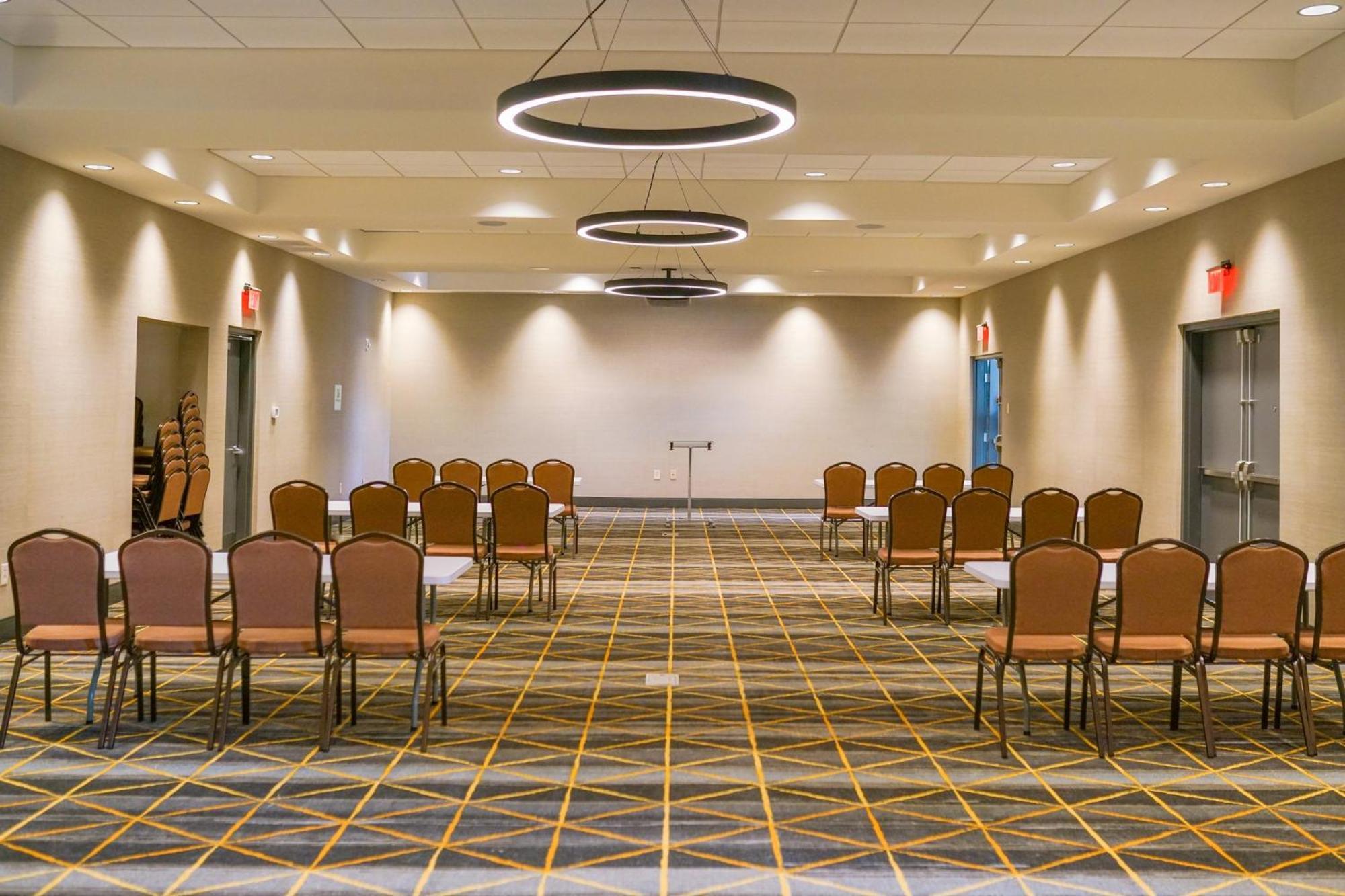 Holiday Inn & Suites - Fayetteville W-Fort Bragg Area By Ihg Exteriér fotografie